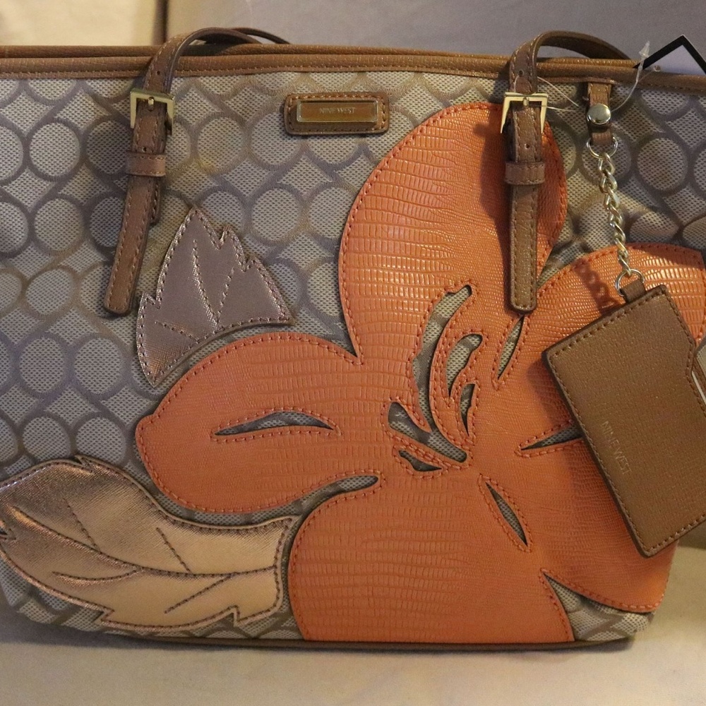 Nine West Shoulder Bag - Picture 6 of 9